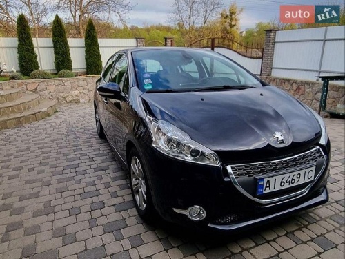 Peugeot 208 2013