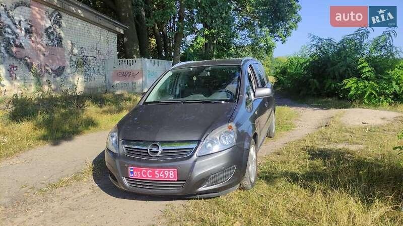 Opel Zafira 2011