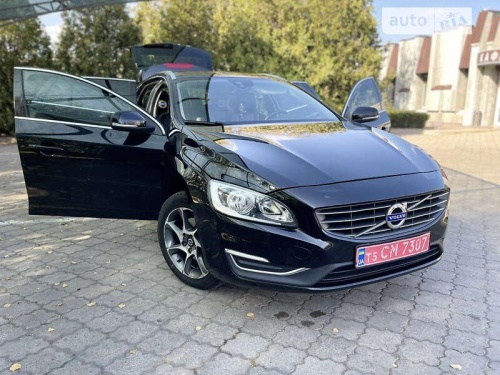 Volvo V60 2015