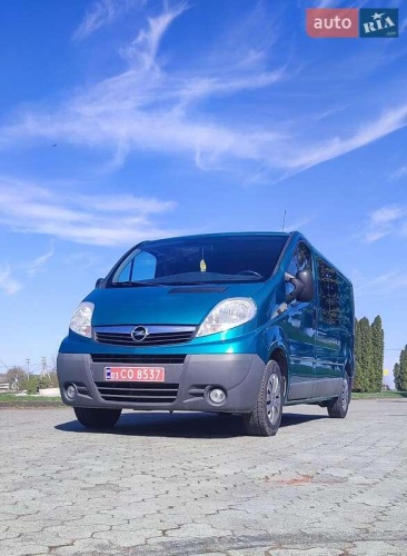 Opel Vivaro 2011