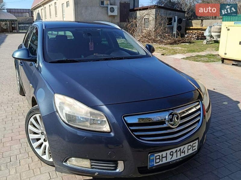 Opel Insignia 2011