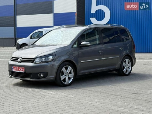 Volkswagen Touran 2012