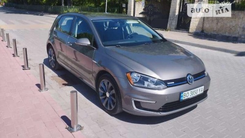 Volkswagen e-Golf 2014