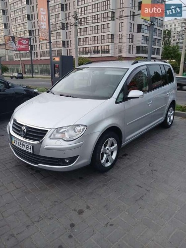Volkswagen Touran 2009