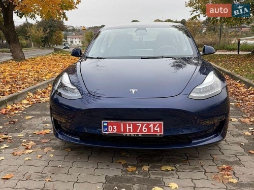 Tesla Model 3 2022