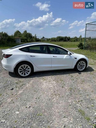 Tesla Model 3 2023