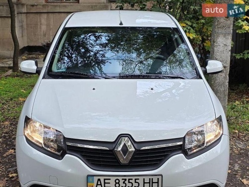 Renault Logan 2013