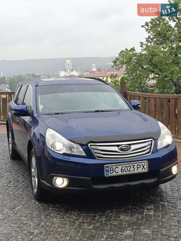 Subaru Outback 2011