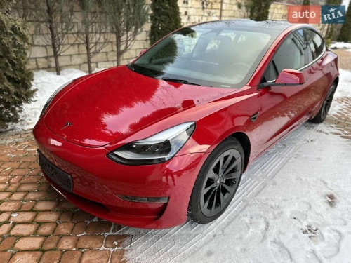 Tesla Model 3 2022