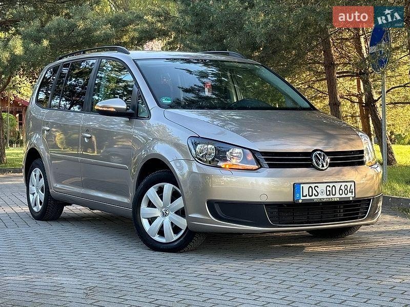 Volkswagen Touran 2011