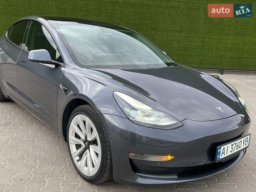 Tesla Model 3 2021