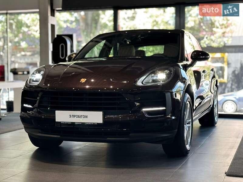 Porsche Macan 2021