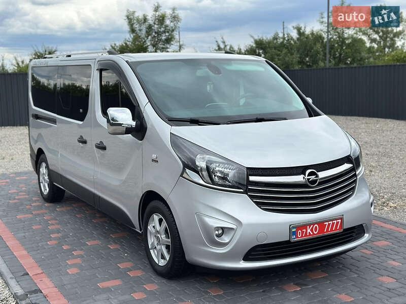 Opel Vivaro 2016
