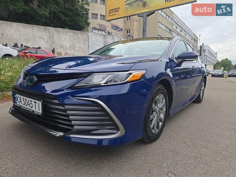 Toyota Camry 2022