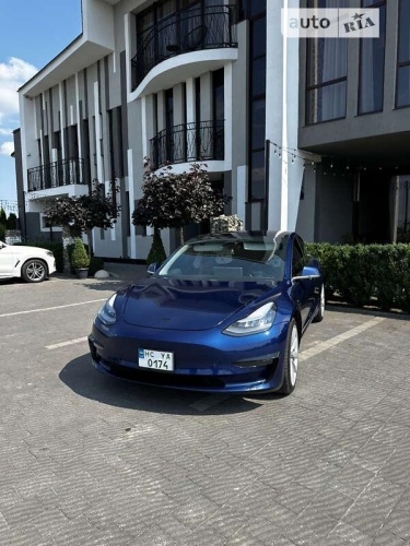 Tesla Model 3 2018