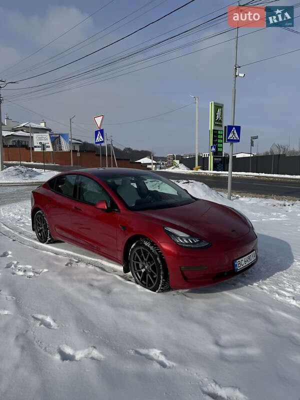 Tesla Model 3 2020