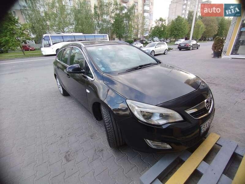 Opel Astra 2010