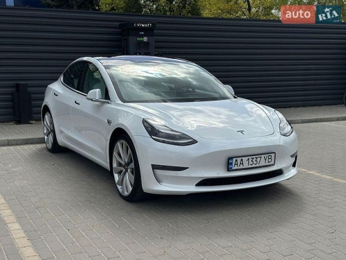 Tesla Model 3 2019