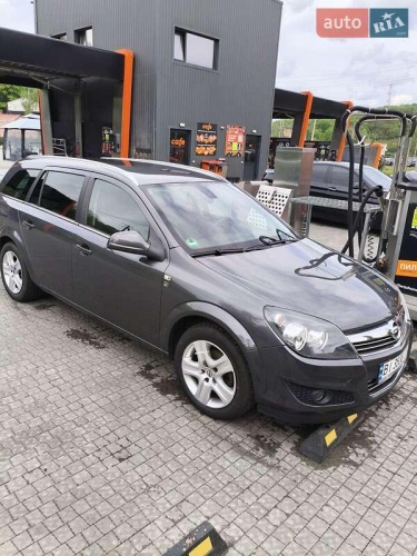 Opel Astra 2010