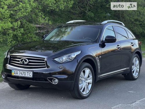 Infiniti QX70 2013