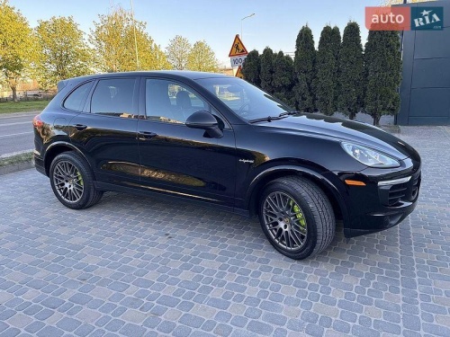 Porsche Cayenne 2016