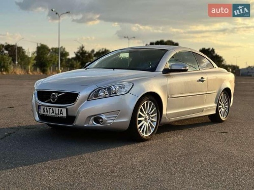 Volvo C70 2010