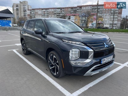 Mitsubishi Outlander 2024