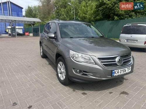 Volkswagen Tiguan 2011