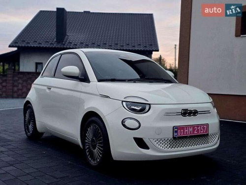Fiat 500e 2023