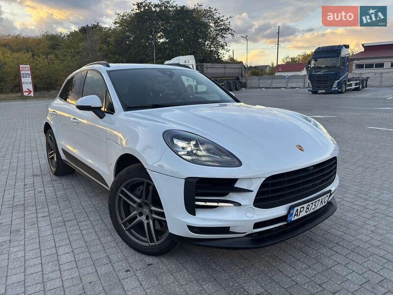 Porsche Macan 2021