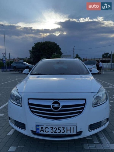 Opel Insignia 2011