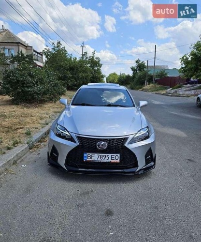 Lexus IS 2011