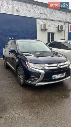 Mitsubishi Outlander 2015