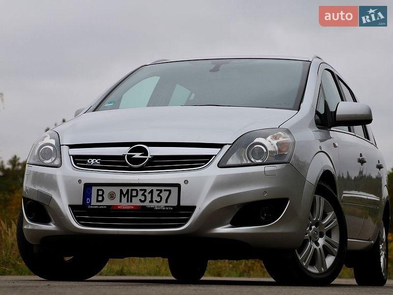 Opel Zafira 2012