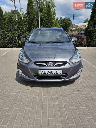 Hyundai Accent 2011