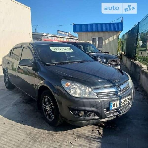 Opel Astra 2012