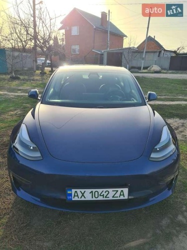 Tesla Model 3 2021