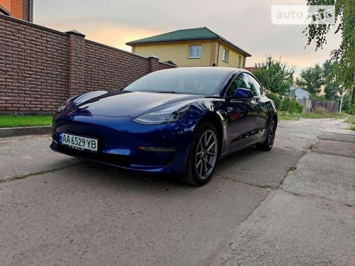 Tesla Model 3 2023