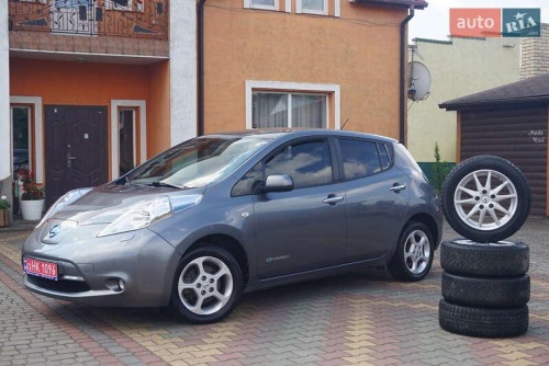 Nissan Leaf 2014