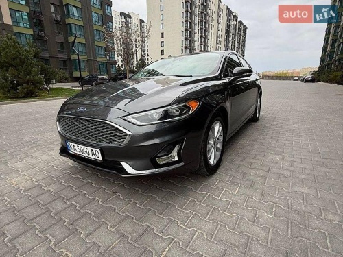 Ford Fusion 2019