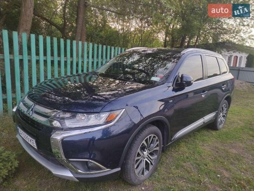 Mitsubishi Outlander 2016