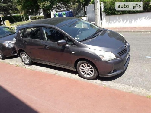 Toyota Verso 2011