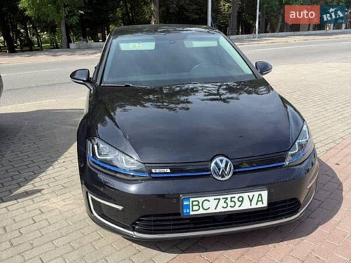 Volkswagen e-Golf 2015