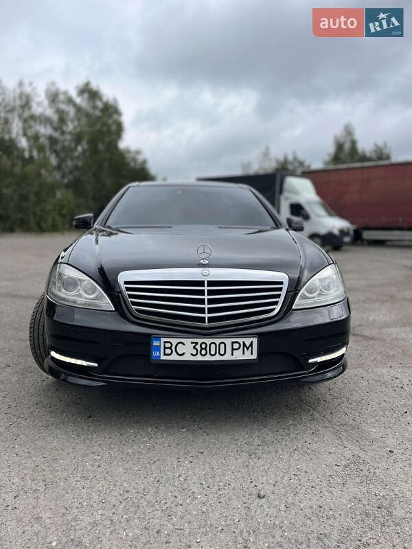 Mercedes-Benz S-Class 2008