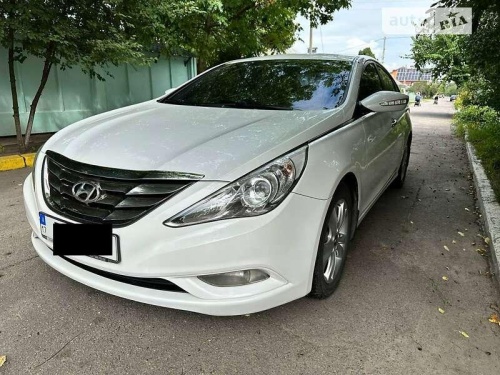 Hyundai Sonata 2010