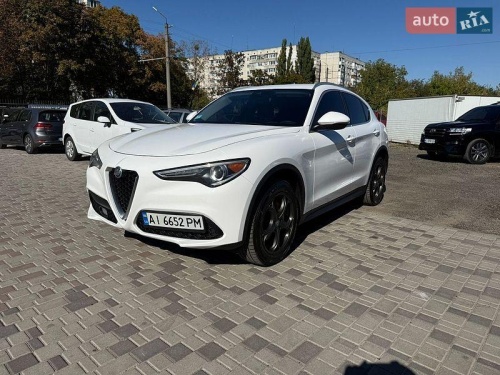 Alfa Romeo Stelvio 2020
