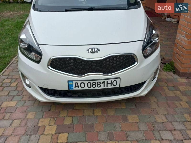 Kia Carens 2015