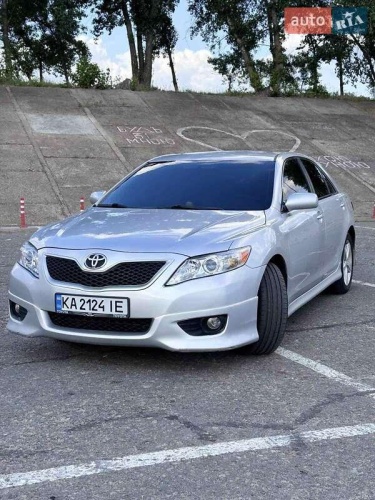Toyota Camry 2011