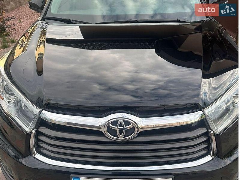 Toyota Highlander 2016