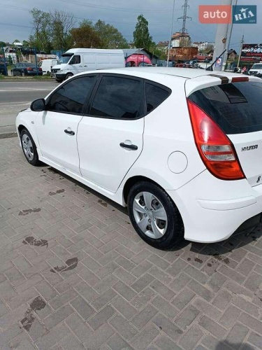 Hyundai i30 2011